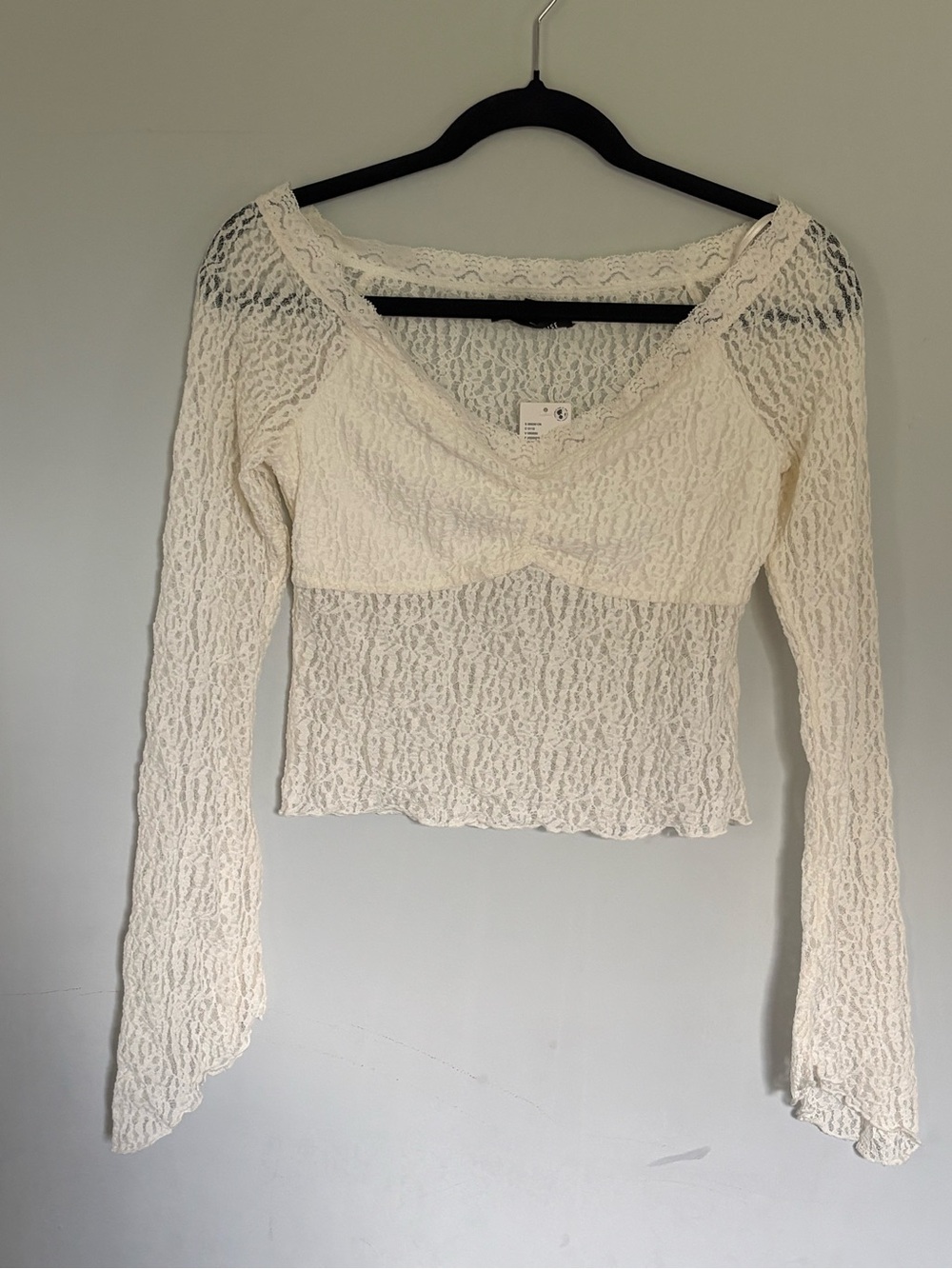 Urban Outfitters Silence + Noise NWT Cream Lace Bell Sleeve Crop Top | Small